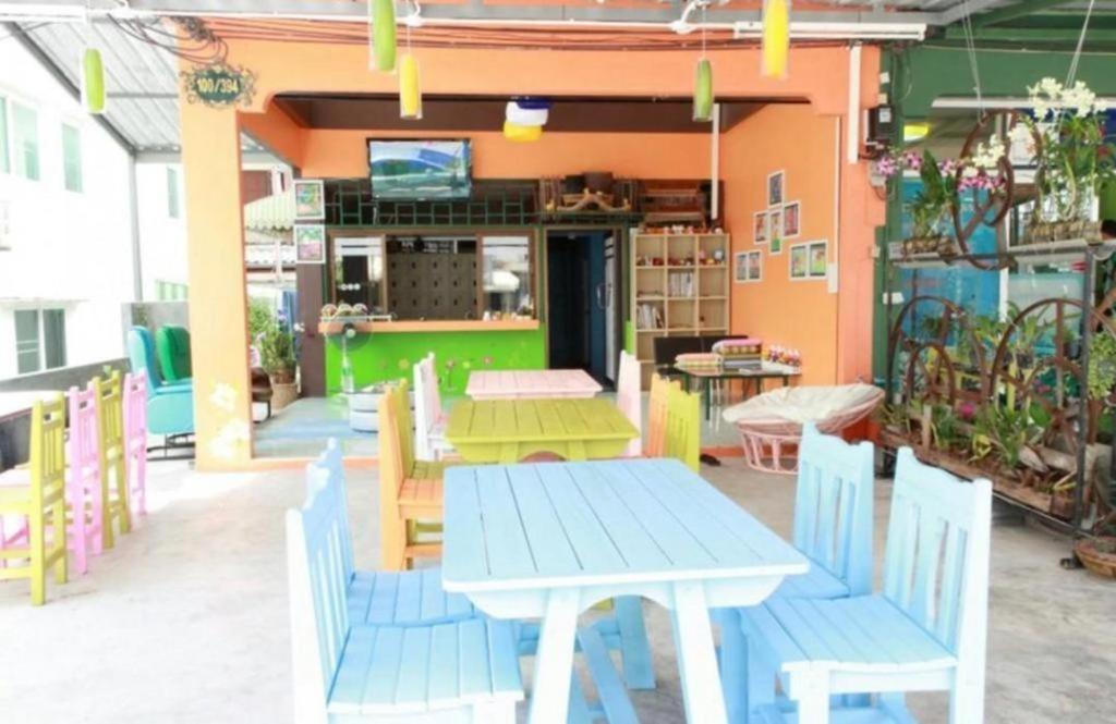 Oyo 586 I Hostel Phuket Exterior photo