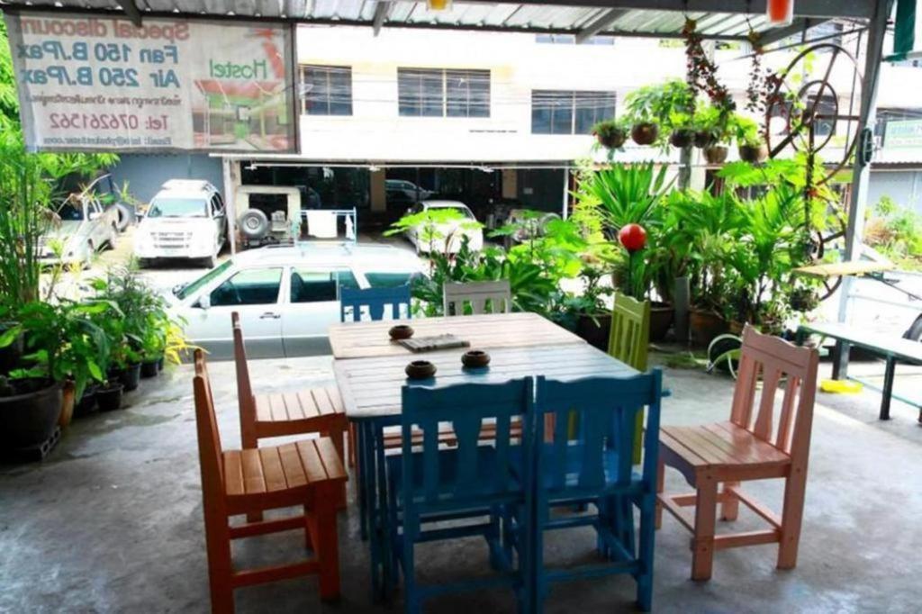 Oyo 586 I Hostel Phuket Exterior photo